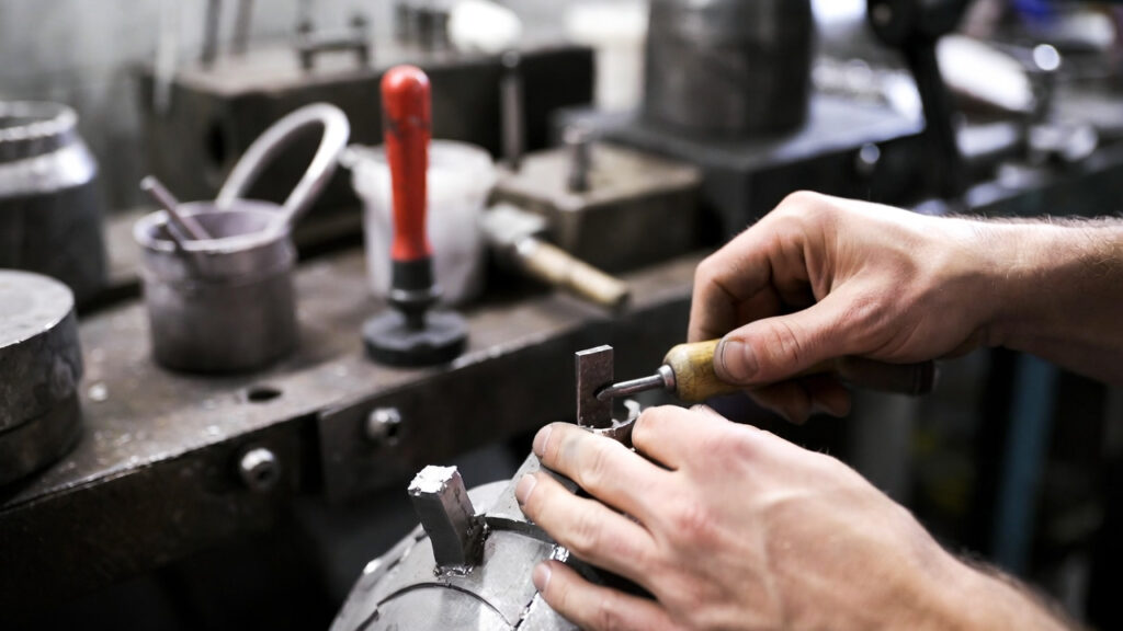 7 Lỗi Thường Gặp Trong Đúc Mẫu Chảy Vỏ Mỏng (Lost Wax Casting) Và Giải Pháp Khắc Phục Hiệu Quả